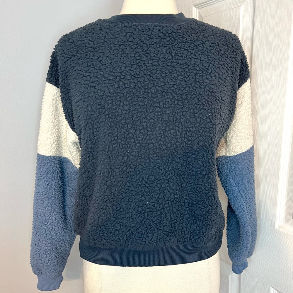 American Eagle Sherpa Pullover